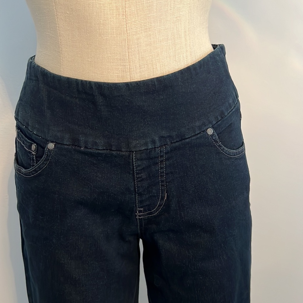 Jeans - Picture 2 of 12
